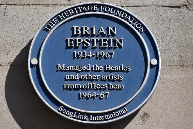 Private Beatles Taxi Tour of London - Marylebone Station and the Old Town Hall: film locations and real romance