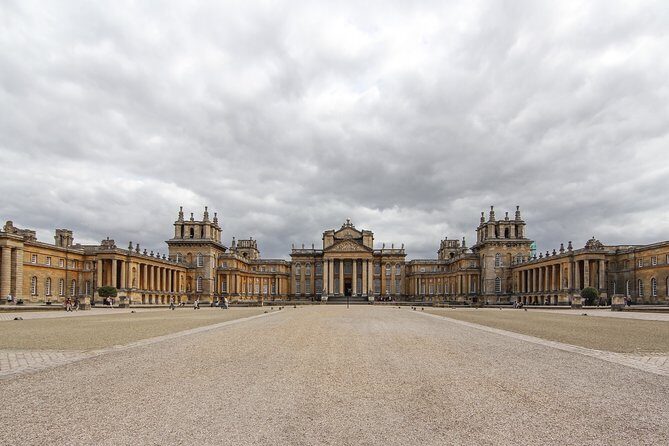Private Blenheim Palace, the birthplace of Winston Churchill, Tour from London. - Lunch, timing, and how to plan your day around a fixed schedule