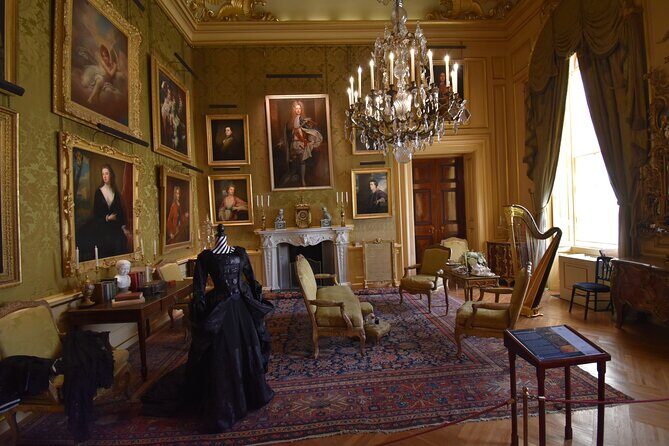 Private Blenheim Palace, the birthplace of Winston Churchill, Tour from London. - Who this tour is best for (and who may want a different pace)