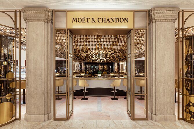Private Buckingham Palace Royal Walk & Champagne at Harrods - Key things that make this tour worth your time