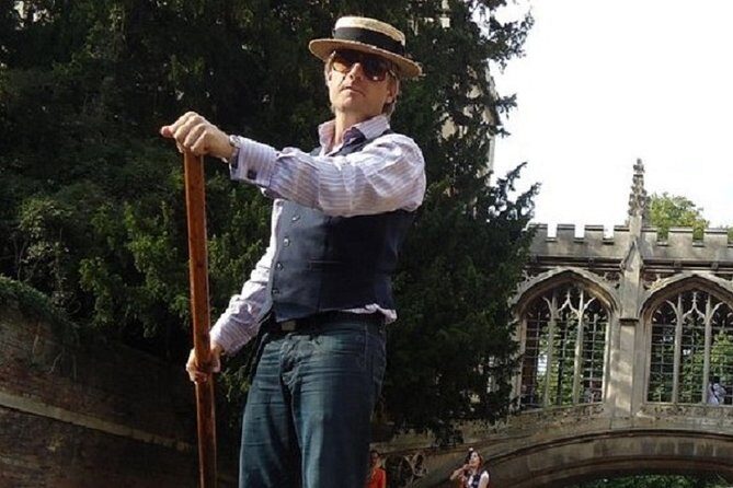 Private Cambridge Punting Tour - The turning point: Queens College and the Mathematical Bridge