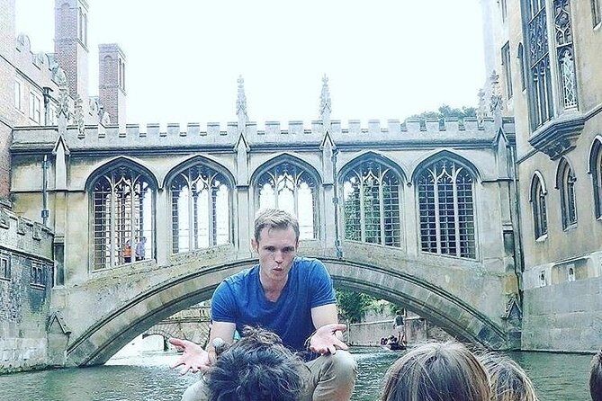 Private | Cambridge University Colleges Guided Punting Tour - An Arch Made From Straight Timbers: How the River Shapes the View