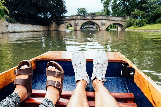 Private | Cambridge Walk & Punt Tour by Alumni™ & King's Chapel - Scudamore’s punt ride: eight colleges, nine bridges, and real student stories