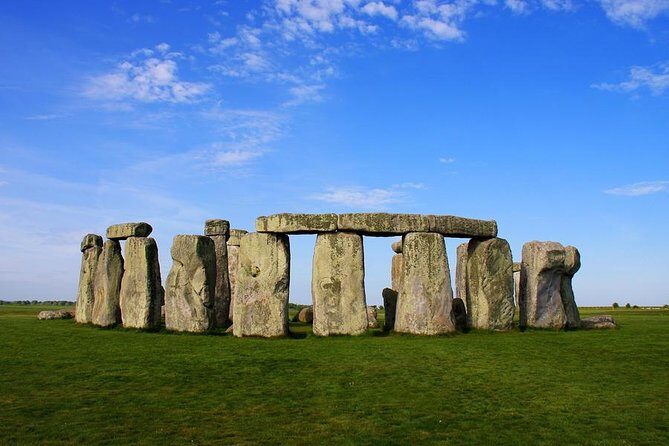 Private Chauffeured Minivan Tour of Stonehenge from London - The 8-Hour London-to-Stonehenge Schedule (What Your Day Feels Like)