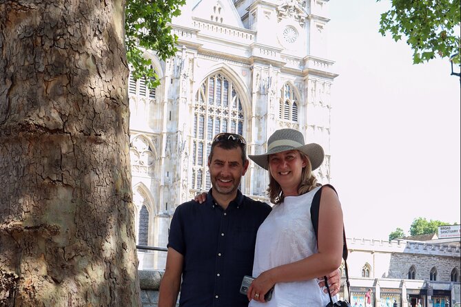 Private Classic London Taxi Tour - Trafalgar Square And The Westminster Area: Big Squares, Small Walks