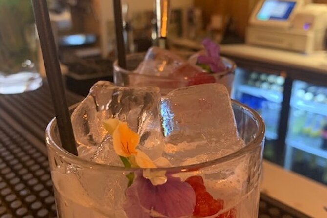 Private Cocktail Making Class in Manchester - Private by design: perfect for dates, birthdays, and small groups
