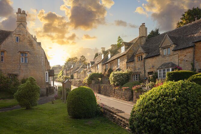 Private Cotswold Villages Day Tour see the beauty of the Villages - How the day actually feels: private pacing, real village time