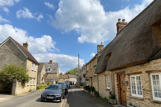 Private Cotswolds villages from London - Stop 2: Bampton and the Downton Abbey Filming Vibe