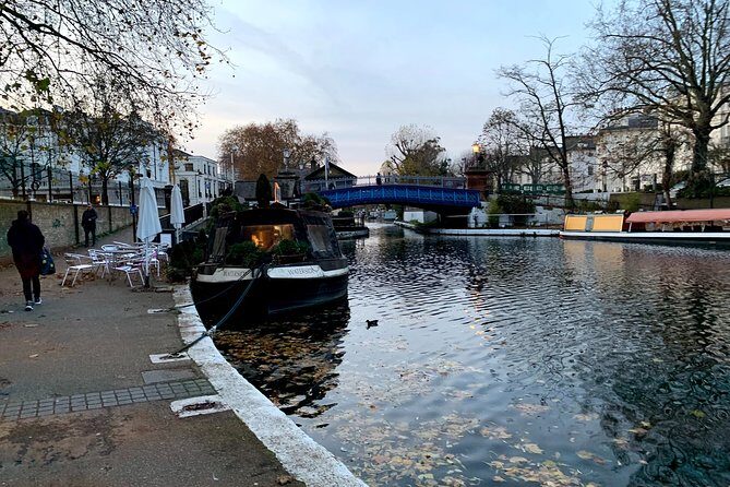 Private Custom Walking Tour: Half Day Sightseeing Tour of London - St Paul’s Cathedral and Trafalgar Square: landmarks that help you get your bearings