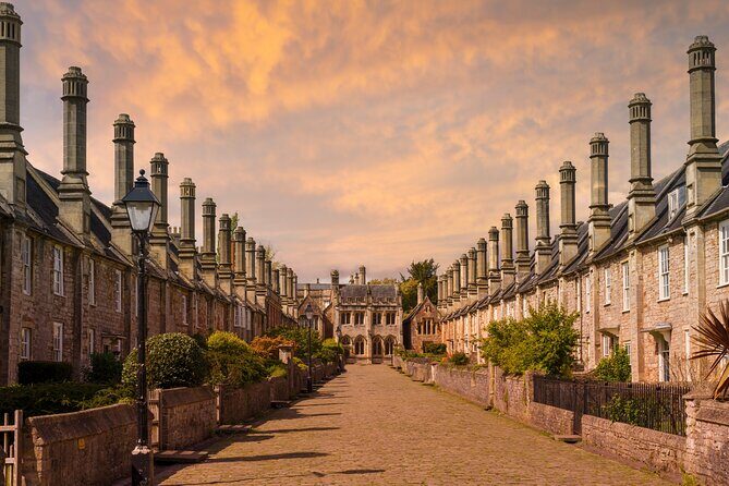 Private Day Tour from Bath to Glastonbury and Wells with Pickup - Wells First: England’s Smallest City Has a Big Feel
