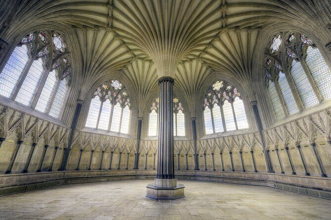 Private Day Tour from Bath to Glastonbury and Wells with Pickup - Wells Cathedral and Vicars’ Close: When Gothic Turns Poetic