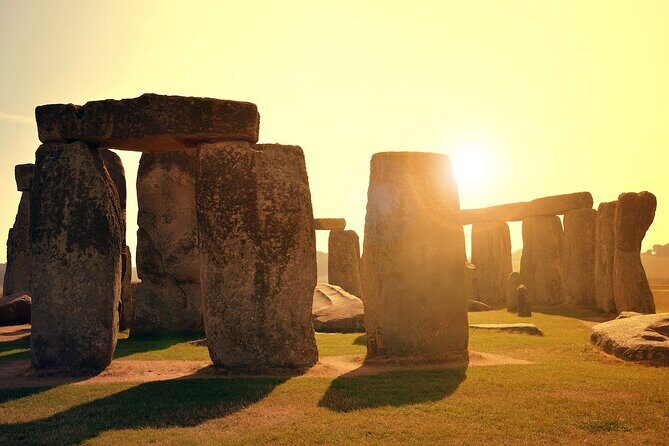 Private Day Tour from Bath to Stonehenge and Salisbury with Pickup - Pickup and the morning routine that sets the tone