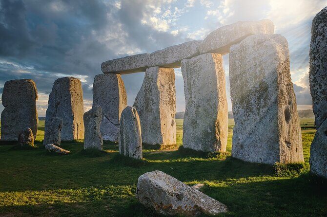 Private Day Tour from Bath to Stonehenge and Salisbury with Pickup - Salisbury Cathedral and Magna Carta: the day shifts from stones to rights