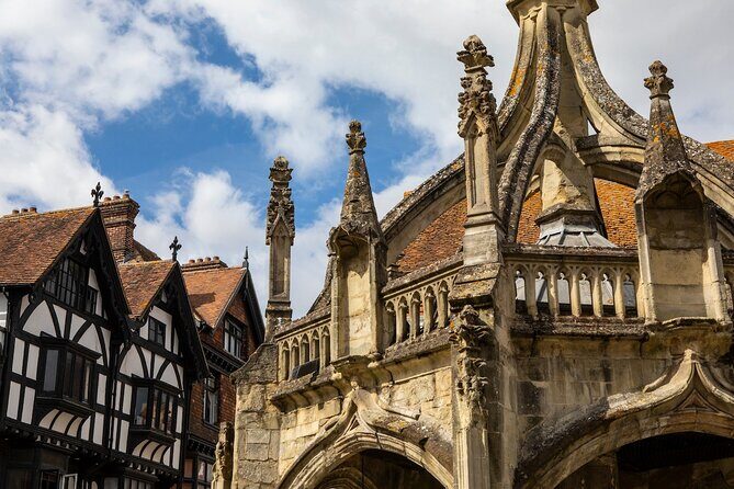 Private Day Tour from Bath to Stonehenge and Salisbury with Pickup - Lunch in Salisbury: plan for it, but use the guide to save time