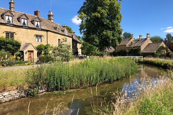 Private Day Tour from Bath to the Captivating Cotswolds - Country inns, classic villages, and a seasonal garden stop