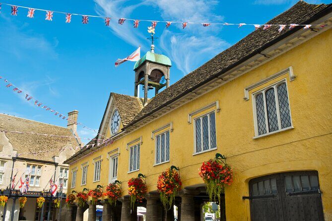 Private Day Tour from Bath to the Captivating Cotswolds - Castle Combe: where the medieval look is still the point