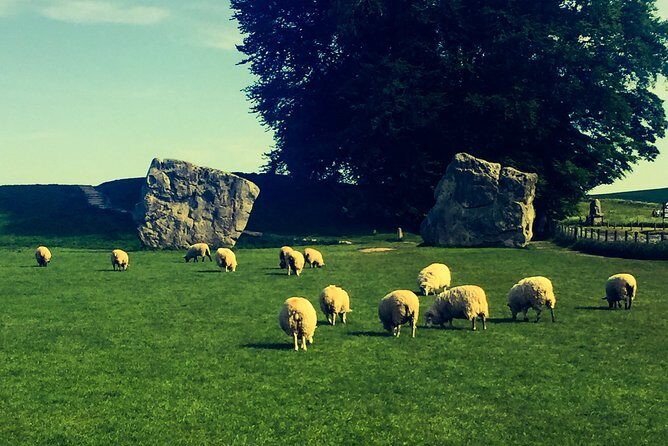 Private Day Tour to Bath, Avebury & The Cotswolds - Bath in One UNESCO-Day Hit: Roman Sights and Georgian Set Pieces