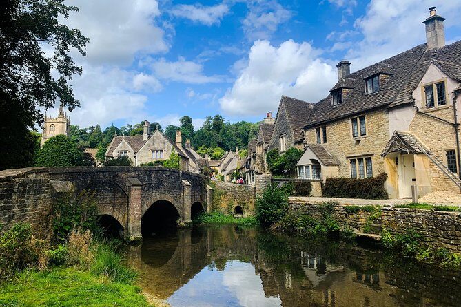 Private Day Tour to Bath, Avebury & The Cotswolds - Avebury Stone Circle: The Largest in the World, Up Close