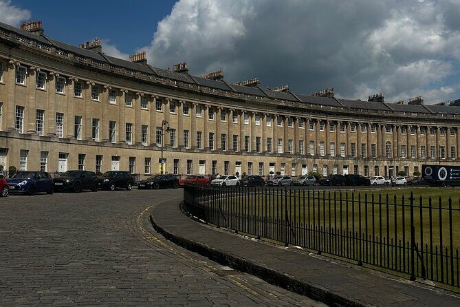 Private Day Tour to Stonehenge, Bath and The Cotswolds - Lacock Abbey and the Cotswolds in 45 minutes