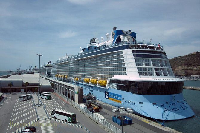 Private Departure Transfer to cruise terminal - The vehicle details: what you get (and when luggage planning matters)