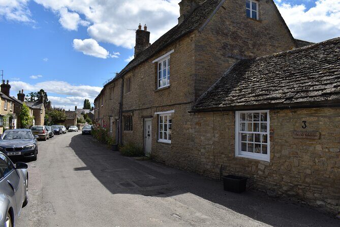 Private Downton Abbey Tour, including Bampton, Cogges Farm, and Highclere - Bampton: Downton Village’s streets, church, and private pubs