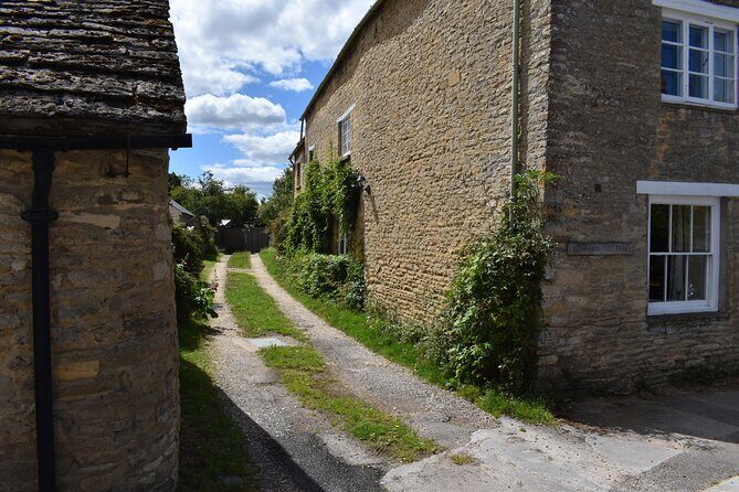Private Downton Abbey Tour, including Bampton, Cogges Farm, and Highclere - Price and value: what $761.05 buys on a 9-hour private day
