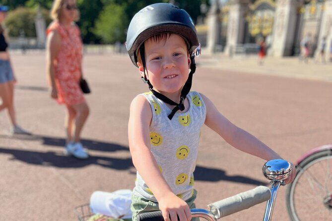 Private Family Bike Tour of London, fun for all ages! - Big Ben views from the south bank: quick sighting, great photo angle