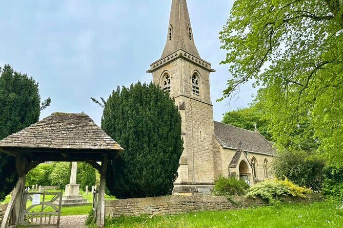 Private Full Day Cotswolds Tour From London - Bibury: Short Stop, Big Photo Payoff at Arlington Row