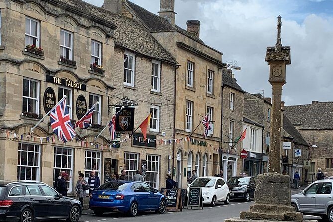 Private Full Day Excursion to the Cotswolds in a London Black Cab - Cotswolds history: English Civil War and the Oxford connection