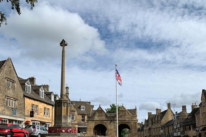 Private Full Day Excursion to the Cotswolds in a London Black Cab - Cotswolds AONB: Burford to Lower Slaughter in one flowing day