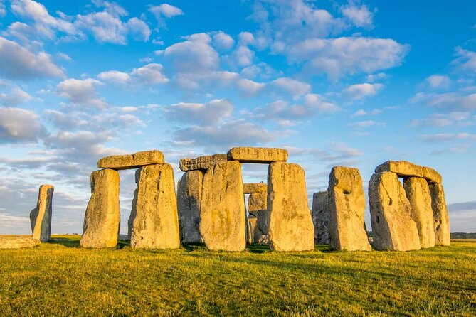 Private Full-Day Tour: London to Cotswolds, Bath & Stonehenge - Bath with a 1:00 PM Roman Baths slot: your best use of 2 hours