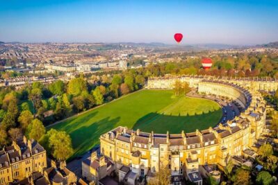 Private Full-Day Tour: London to Cotswolds, Bath & Stonehenge - Stonehenge at 9:30 AM: how to get value from 1–1.5 hours