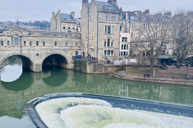 Private Full-Day Tour: London to Cotswolds, Bath & Stonehenge - Tickets, commentary, and what the $1,363.78 group price really covers