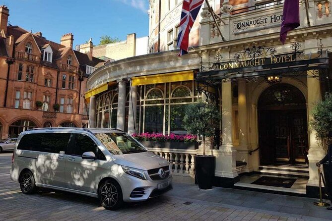 Private Full-Day Tour: London to Cotswolds, Bath & Stonehenge - Comfort and small habits that make the day better