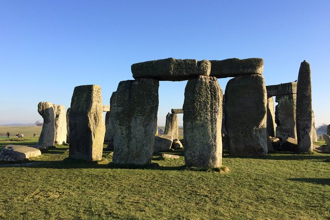 Private Full-Day Tour of Stonehenge and Bath from London - London pickup and a private vehicle: the hidden value