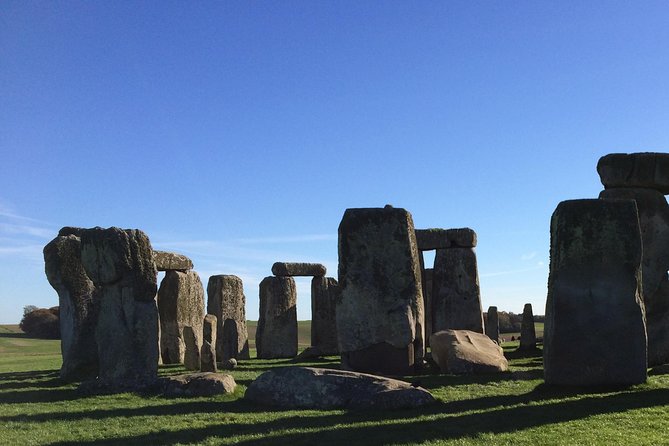 Private Full-Day Tour of Stonehenge and Bath from London - Salisbury upgrade: adding a cathedral stop without extra planning pain