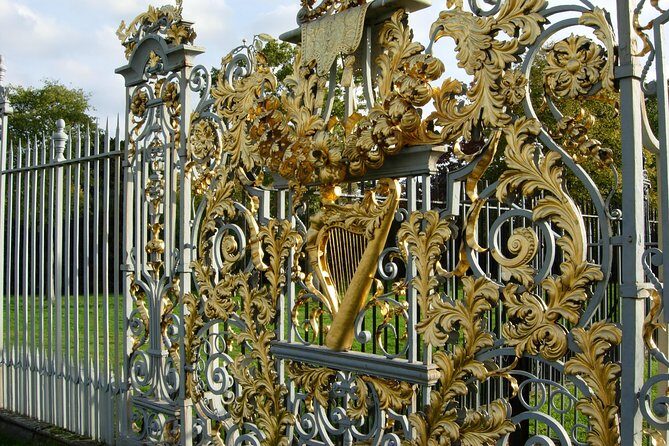 Private Full Day tour of Windsor castle and Hampton court palace from London - Guide Quality Matters More Than You Think