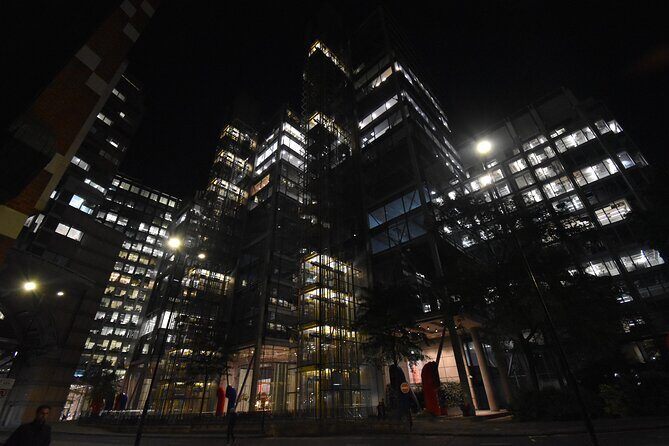 Private Ghosts and Gore Walking Tour of London - Haunted pubs and cursed bells: Williamson’s Tavern and St Mary Le Bow