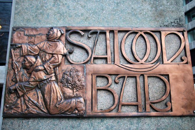 Private Group: Historical Pub Walking Tour of London - Price and Value: Paying for a Private Guide, Not Free Drinks