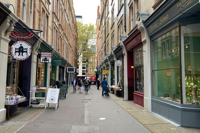 Private Guided Tour of Harry Potter Locations - English/ Italian - From King’s Cross to Trafalgar Square: the walk-and-transit route