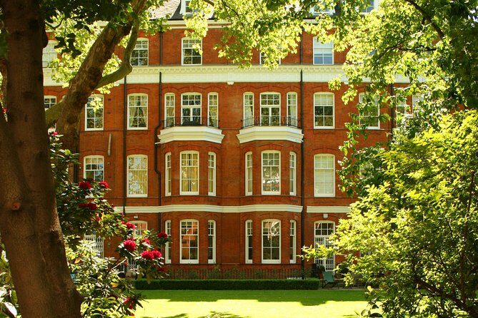 Private Guided Tour of Historic Chelsea - How the guide personalizes your Chelsea day (including food help)