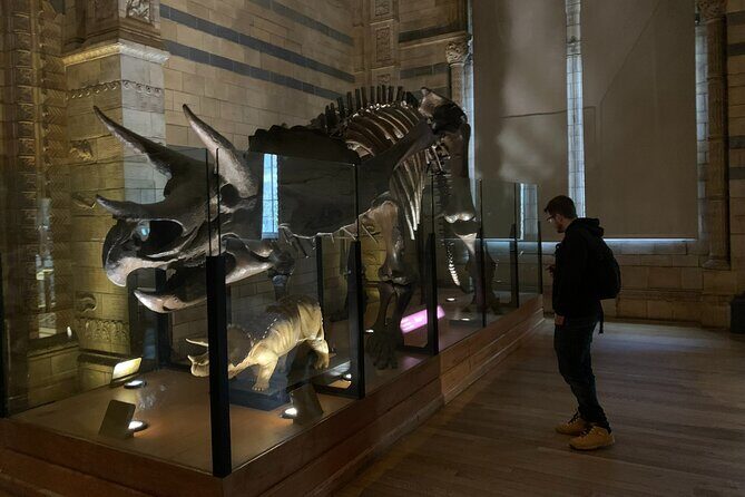 Private Guided Tour of Natural History Museum - Skip the Line - The heart of the tour: entering via the East entrance