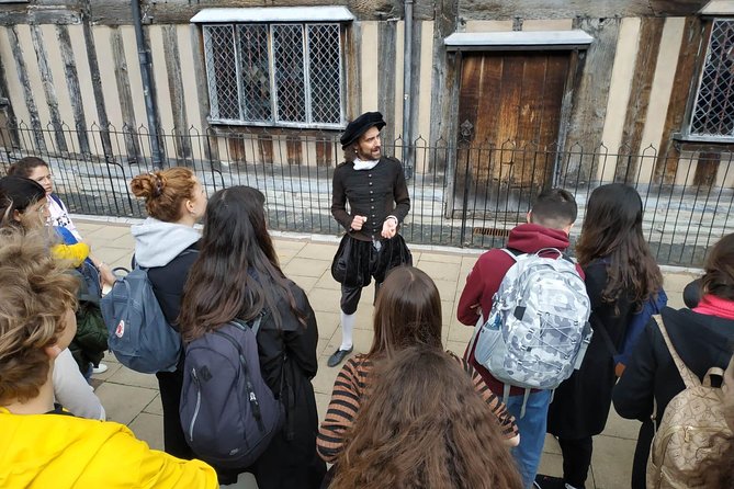 PRIVATE Guided tour of Shakespeare's Stratford Upon Avon - Meeting outside Shakespeare’s Birthplace: orientation without the entry ticket