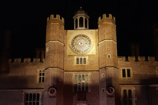 Private Guided Tour Secrets of the Six Wives Hampton Court Palace - Hampton Court Stop: Tudor State Apartments, Kitchens, Wine Cellars, and the Pond Garden