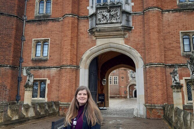 Private Guided Tour Secrets of the Six Wives Hampton Court Palace - Why Sarah Slater’s Storytelling Works So Well