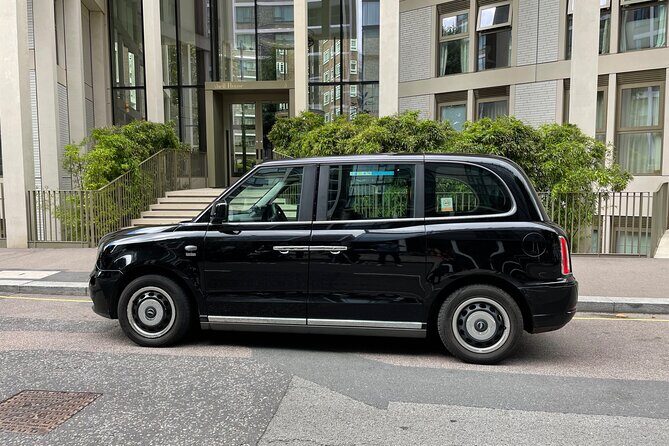 Private Half Day Tour on a London Cab - Tower of London and the Crown Jewels: A Power Stop With Gruesome Stories