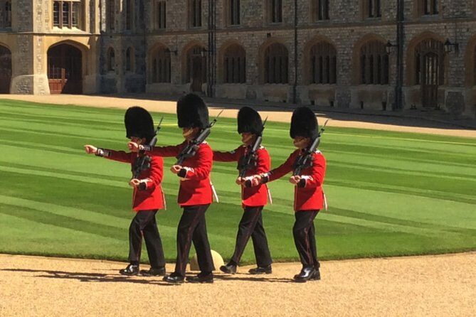 Private Half-Day Windsor Castle, Park and Old Town Tour from London - Private Pickup and Transfers: How the Morning Runs