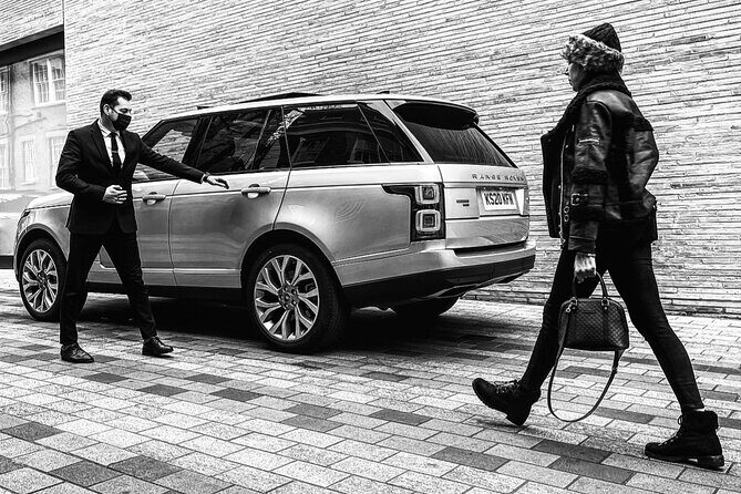 Private Heathrow Airport transfer to or from your London Hotel - Price and value: what $138.11 per person buys you