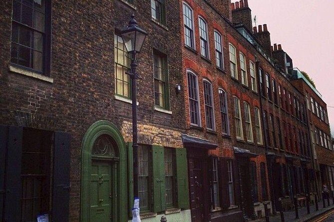 PRIVATE Jack the Ripper Ghost Walking Tour in London - Where you meet, where you end, and why that matters at night