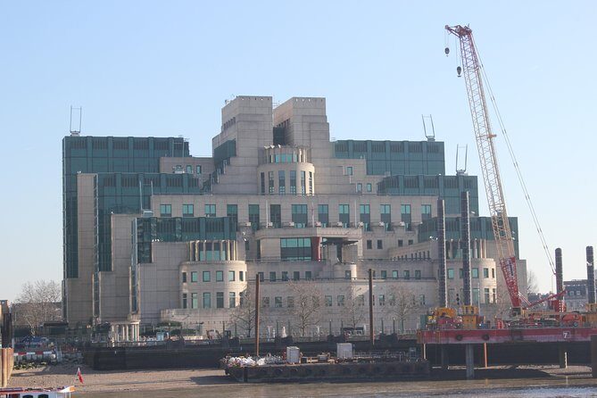 Private James Bond Fictional and Film Spy Tour of London - A Bond-fuelled walk with real-world intelligence history